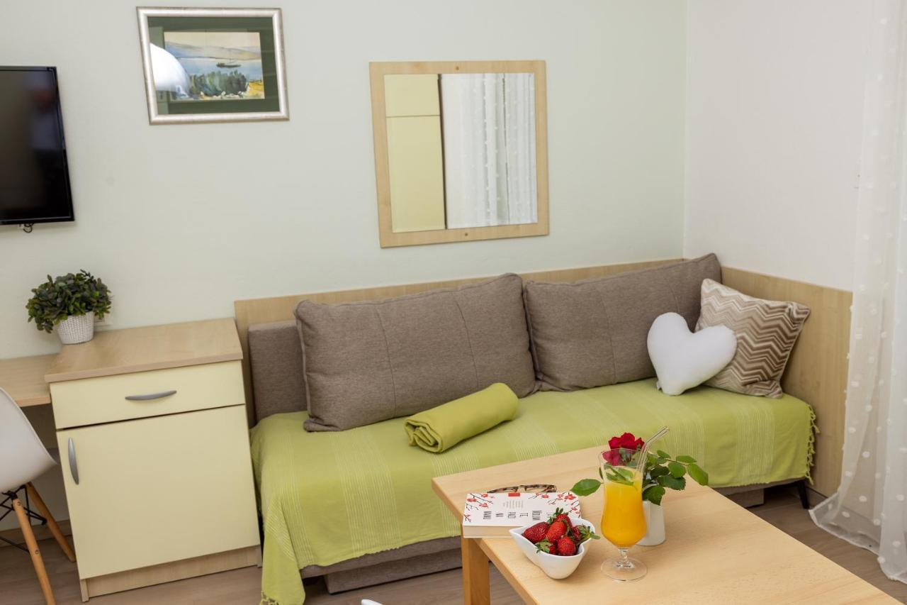 Rooms & Apartments Villa Anka 图彻皮 外观 照片